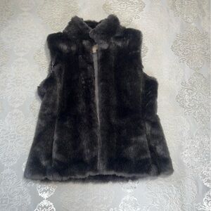 Banana Republic Faux Fur Vest In Charcoal Grey Size Small